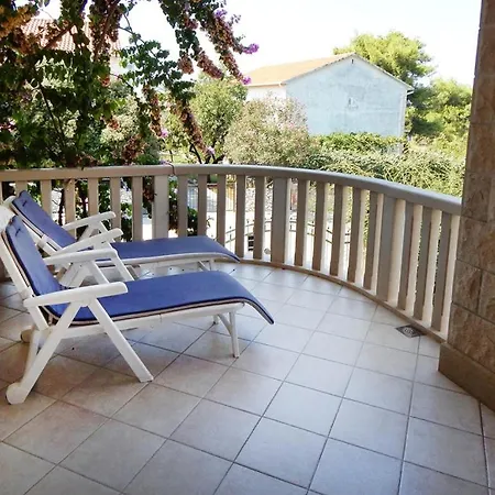 In With Sea View, Terrace, Air Conditioning, Wi-fi *