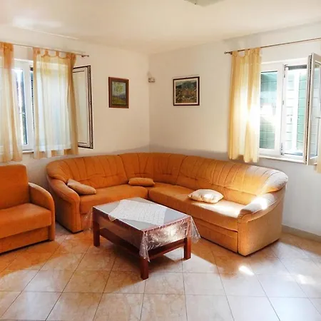 דירה In With Sea View, Terrace, Air Conditioning, Wi-fi *