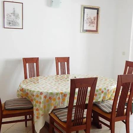 In With Sea View, Terrace, Air Conditioning, Wi-fi סופטאר