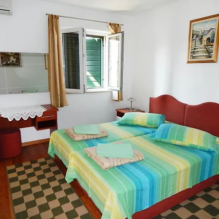 In With Sea View, Terrace, Air Conditioning, Wi-fi *